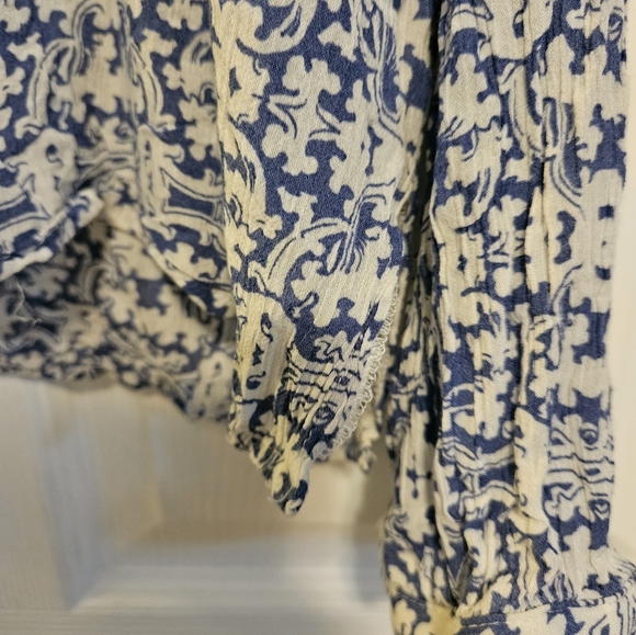 Alythea floral cotton blouse - Picture 2 of 10
